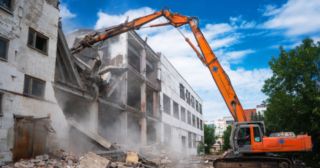 Промышленный демонтаж зданий Кондопога, цена от 2974 руб.